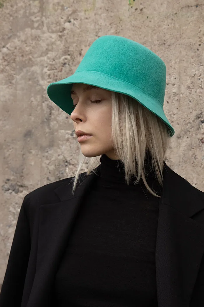 Bucket | Mint
