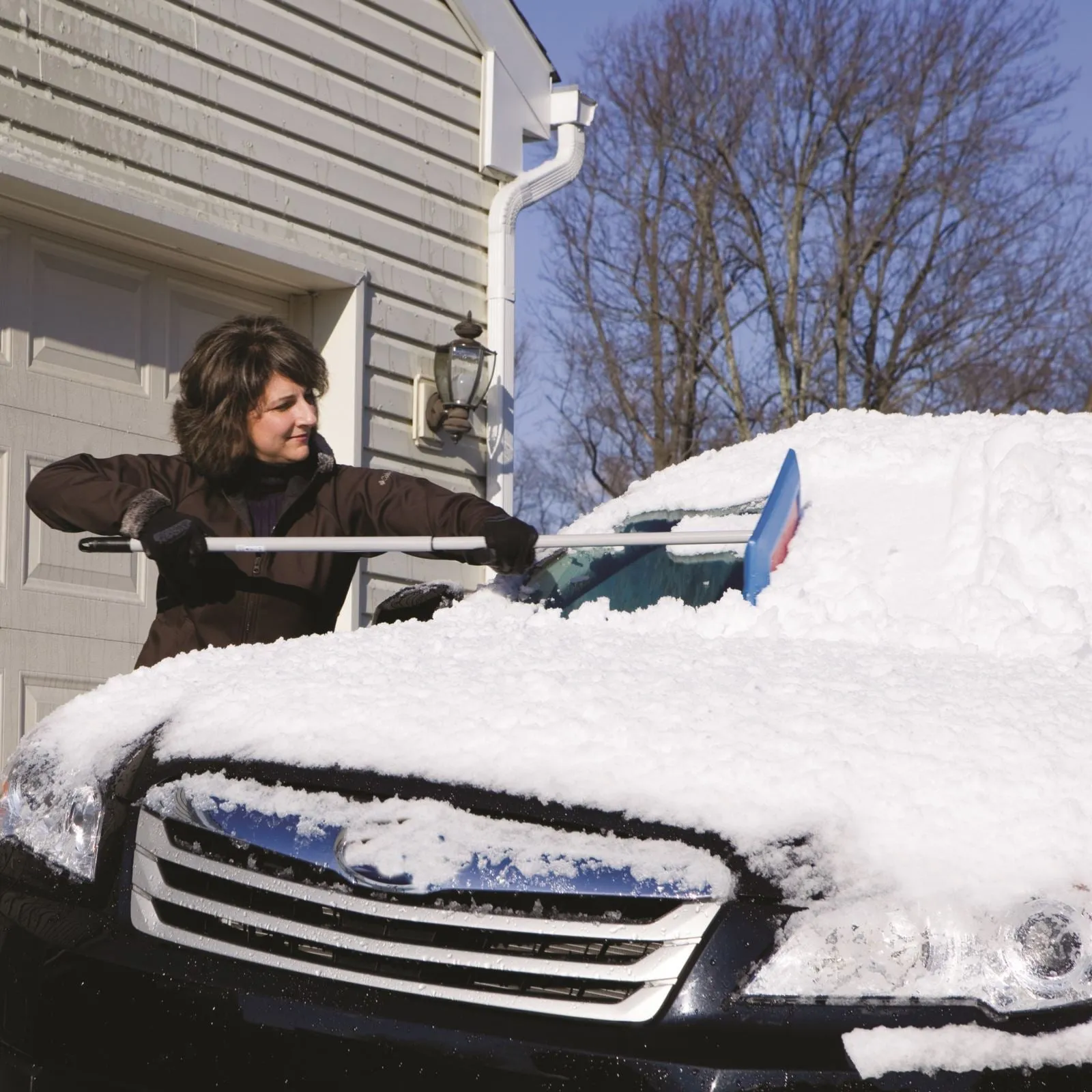 SnoBrum SNOBRUM-AUTO Snow Removal Tool | Polyethylene Foam Blade | Telescoping