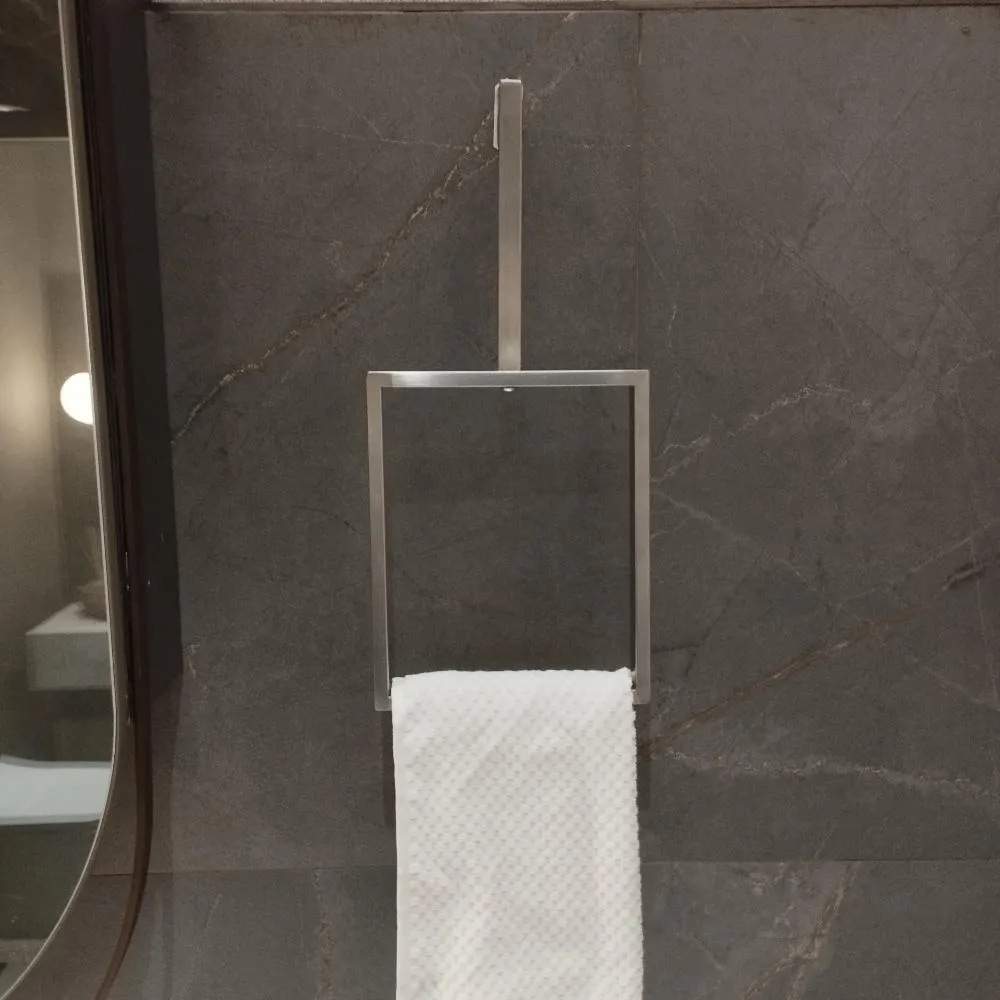 Vertical Towel Ring